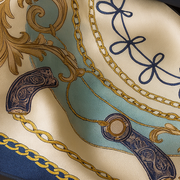 Sciarpa chic in 100% seta e decorazione originale La Parisienne