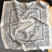 Quadrato chic 100% seta per donna | La Parisienne