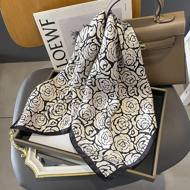 100% Seta Quadrato Rosa Bianco e Nero Donna | Il Parigino