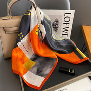 Sciarpa quadrata raffinata in seta 100% da donna | La Parisienne