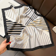 Quadrato chic e moderno in 100% seta per donna | La Parisienne