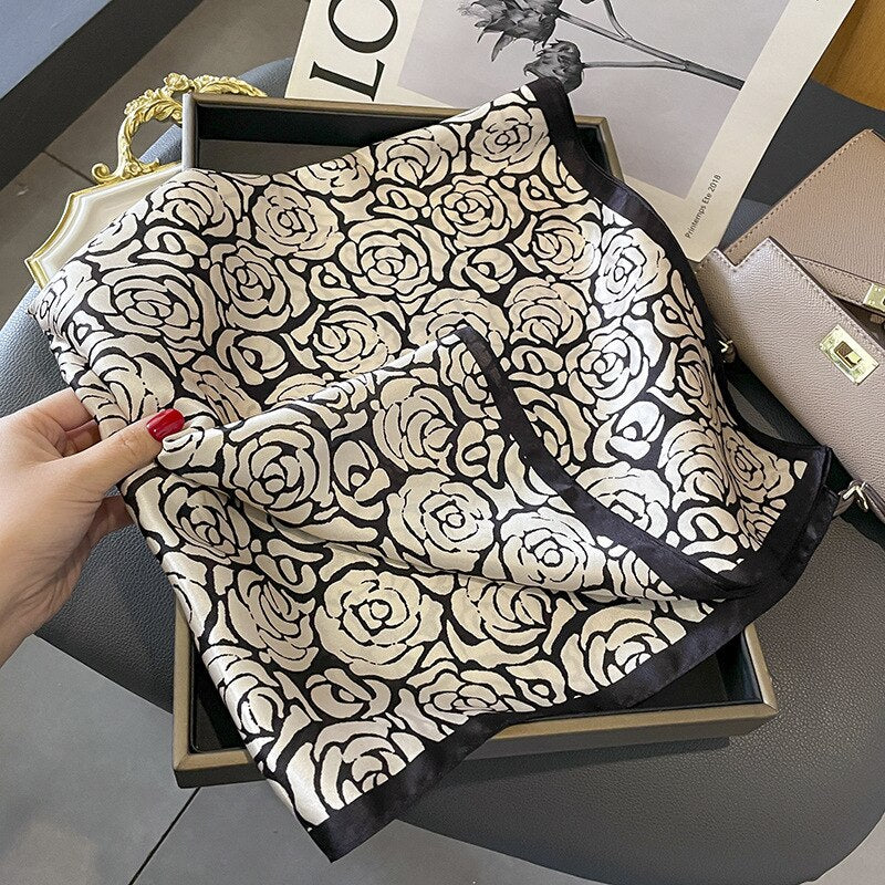 100% Seta Quadrato Rosa Bianco e Nero Donna | Il Parigino