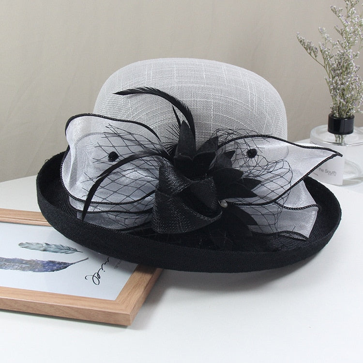 Cappello chic con decorazione floreale per donna | La parigina
