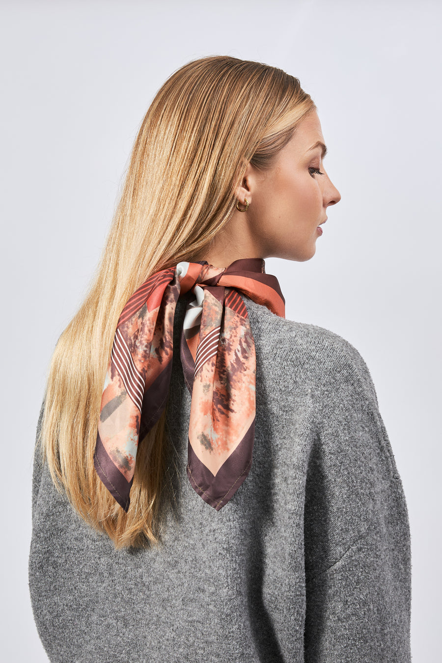 Quadrato chic 100% seta per donna | La Parisienne