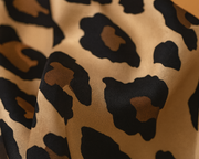 Sciarpa quadrata da donna in seta 100% con stampa leopardata | La Parisienne 
